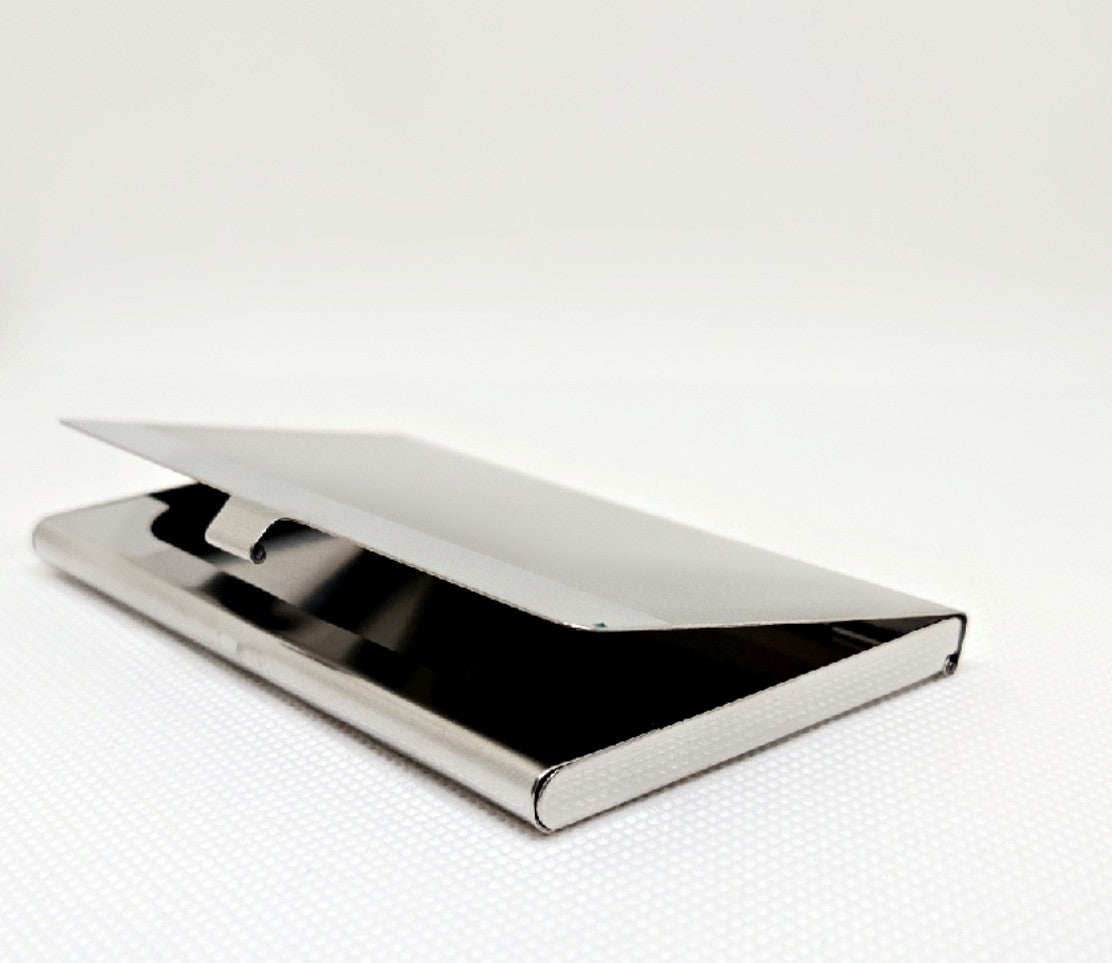 MaxGear Personalized Metal Business Card Holder – Silver Mirror Finish